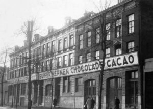 Fabriek van C.Jamin in de Hugo de Grootstraat, 1933....