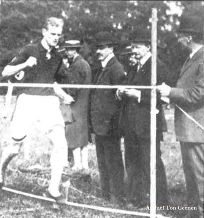 Finishlijn werd nog met de handen op gehouden