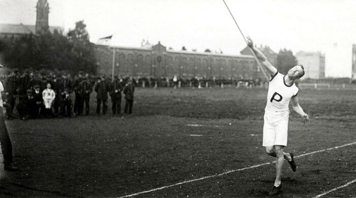 Schuttersveld 100 meter1911. Bron Archief Spaarnestad