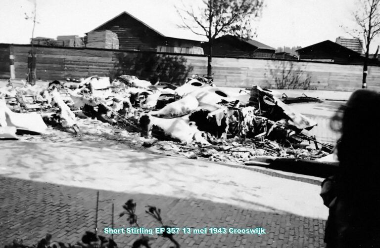 Crash in Crooswijk Bommenwerper EF357 13 mei 1943
